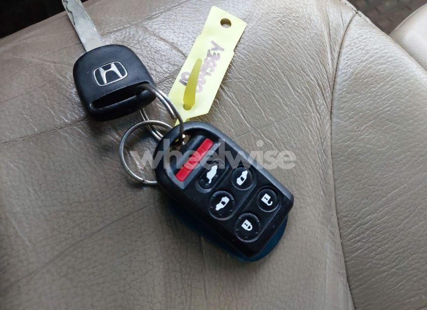 Photo 11 of 2010 Honda Odyssey TOURING (VIN 5FNRL3H99AB110387)