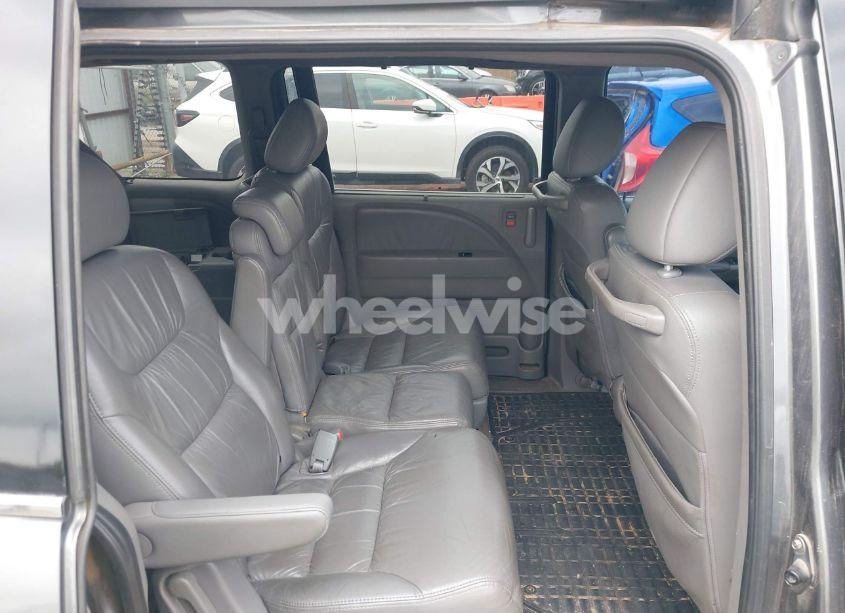 Photo 8 of 2010 Honda Odyssey TOURING (VIN 5FNRL3H99AB111555)