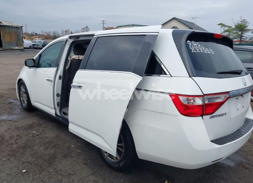 Photo 3 of 2011 Honda Odyssey EXL (VIN 5FNRL5869BB030834)
