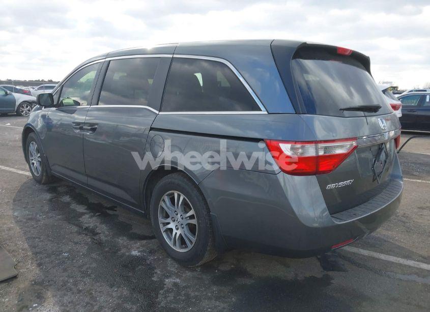 Photo 3 of 2012 Honda Odyssey LX (VIN 5FNRL5H20CB013287)