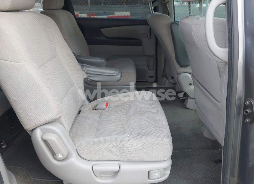 Photo 8 of 2012 Honda Odyssey LX (VIN 5FNRL5H20CB013287)