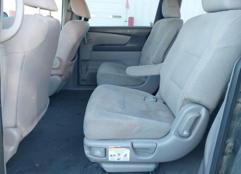 Photo 8 of 2013 Honda Odyssey LX (VIN 5FNRL5H20DB011654)