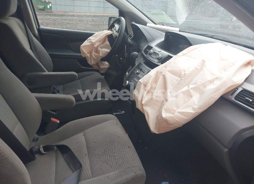 Photo 5 of 2013 Honda Odyssey LX (VIN 5FNRL5H20DB071353)