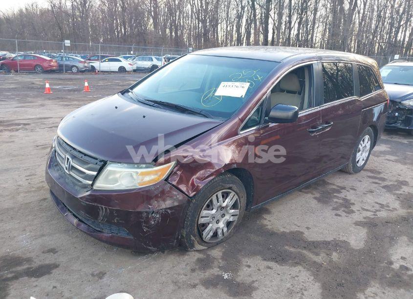 Photo 2 of 2013 Honda Odyssey LX (VIN 5FNRL5H20DB072812)