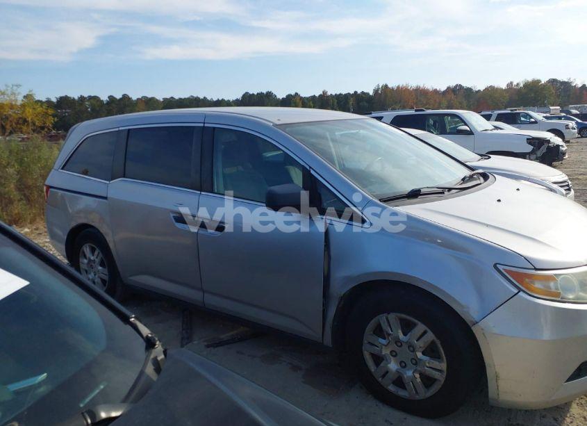Photo 13 of 2013 Honda Odyssey LX (VIN 5FNRL5H20DB083180)