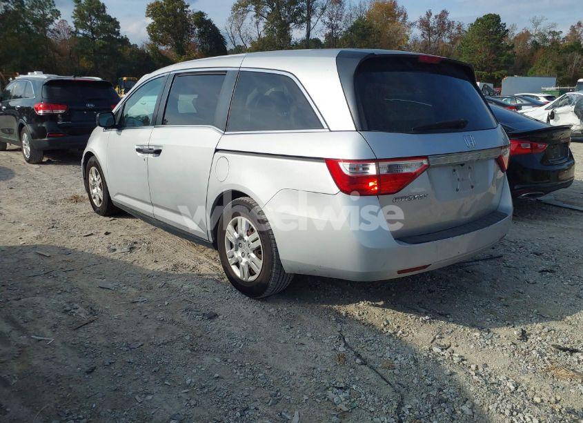 Photo 3 of 2013 Honda Odyssey LX (VIN 5FNRL5H20DB083180)