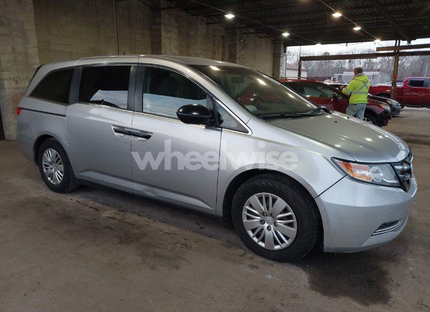2014 Honda Odyssey LX (VIN 5FNRL5H20EB006181) main photo