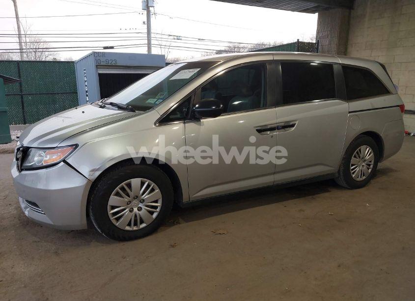 Photo 2 of 2014 Honda Odyssey LX (VIN 5FNRL5H20EB006181)