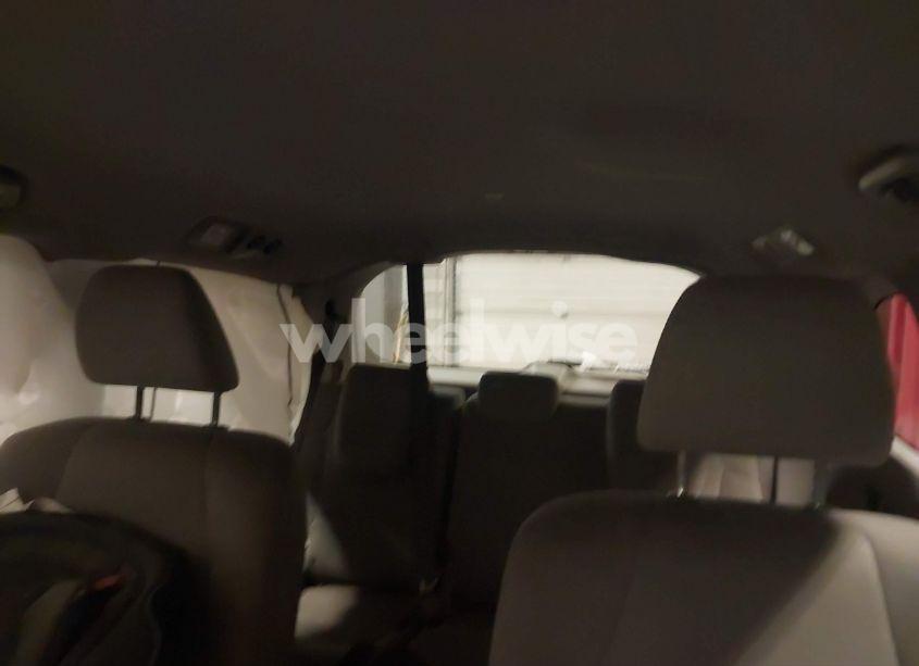 Photo 8 of 2014 Honda Odyssey LX (VIN 5FNRL5H20EB009470)