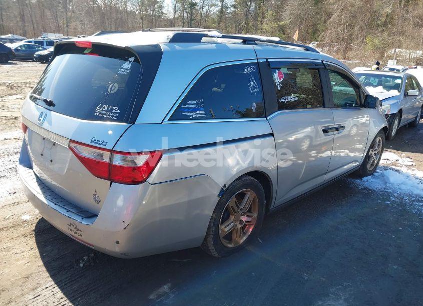 Photo 4 of 2011 Honda Odyssey LX (VIN 5FNRL5H21BB066661)