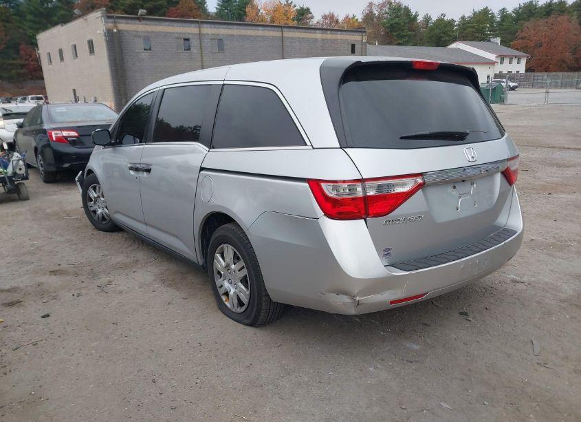 Photo 3 of 2013 Honda Odyssey LX (VIN 5FNRL5H21DB084273)