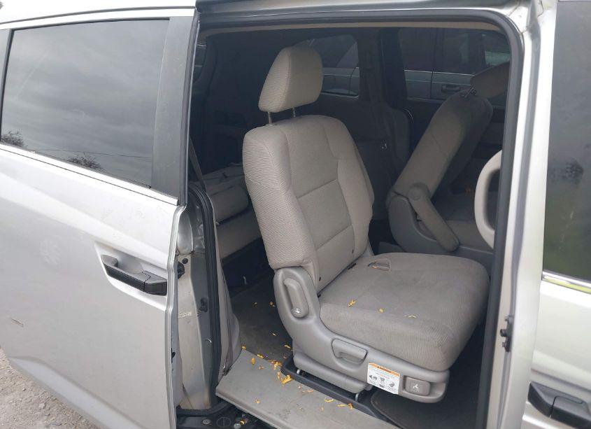 Photo 8 of 2013 Honda Odyssey LX (VIN 5FNRL5H21DB084273)