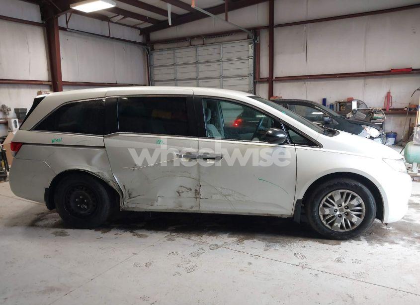 Photo 14 of 2014 Honda Odyssey LX (VIN 5FNRL5H21EB018145)