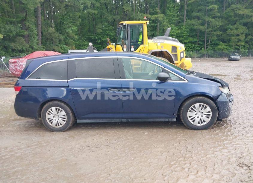 Photo 13 of 2014 Honda Odyssey LX (VIN 5FNRL5H21EB082119)