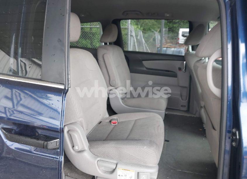 Photo 8 of 2014 Honda Odyssey LX (VIN 5FNRL5H21EB082119)