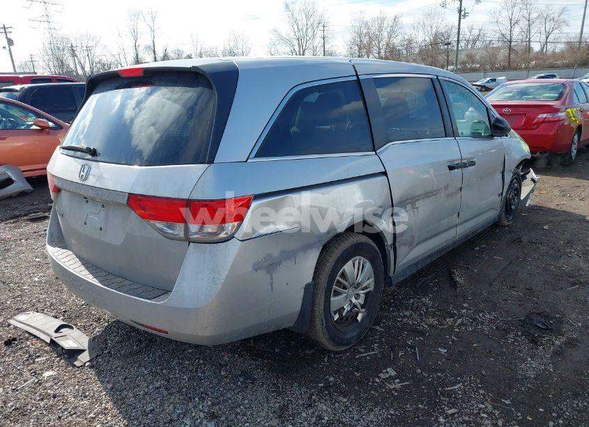 Photo 4 of 2014 Honda Odyssey LX (VIN 5FNRL5H21EB099115)