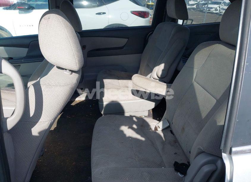 Photo 8 of 2014 Honda Odyssey LX (VIN 5FNRL5H21EB099115)