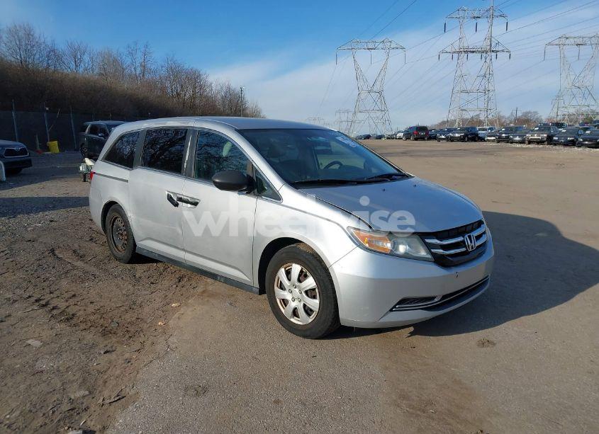 2014 Honda Odyssey LX (VIN 5FNRL5H21EB105382) main photo