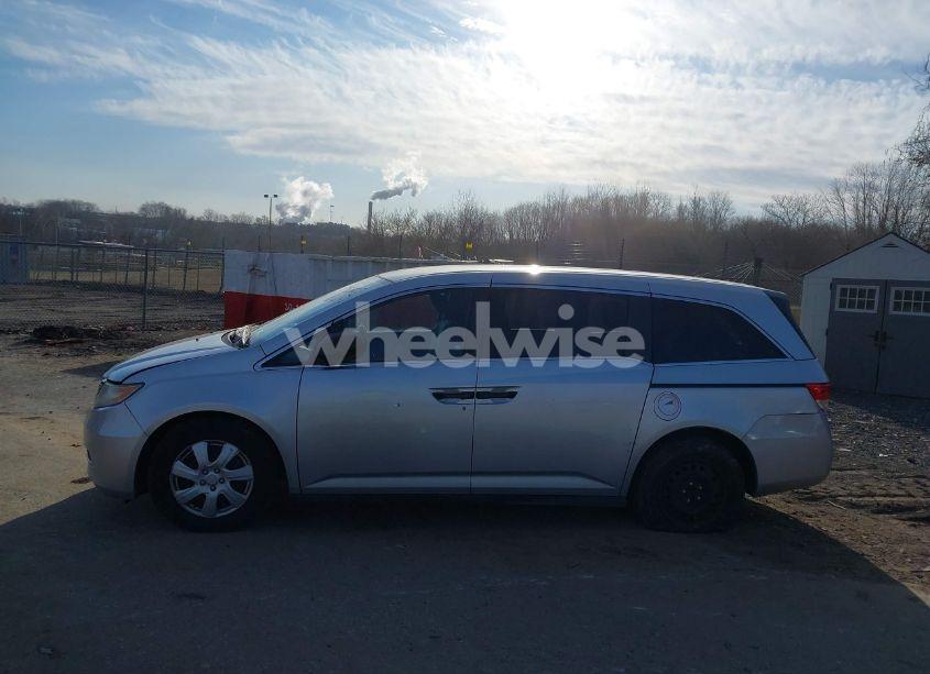 Photo 14 of 2014 Honda Odyssey LX (VIN 5FNRL5H21EB105382)