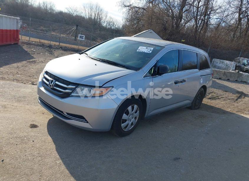 Photo 2 of 2014 Honda Odyssey LX (VIN 5FNRL5H21EB105382)