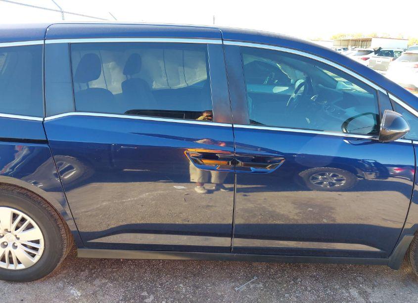 Photo 13 of 2014 Honda Odyssey LX (VIN 5FNRL5H21EB121985)