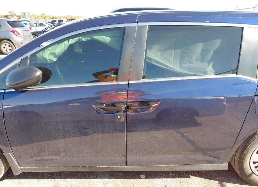 Photo 14 of 2014 Honda Odyssey LX (VIN 5FNRL5H21EB121985)