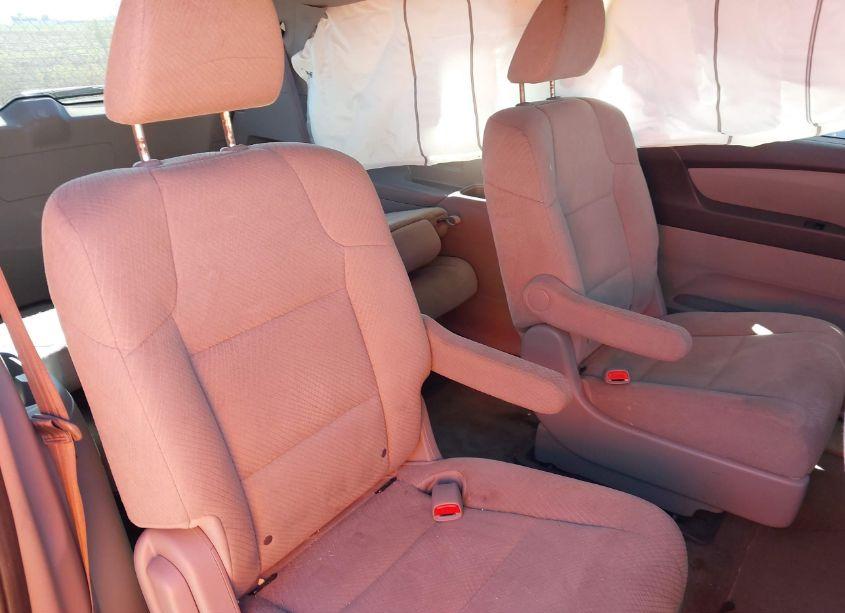 Photo 8 of 2014 Honda Odyssey LX (VIN 5FNRL5H21EB121985)
