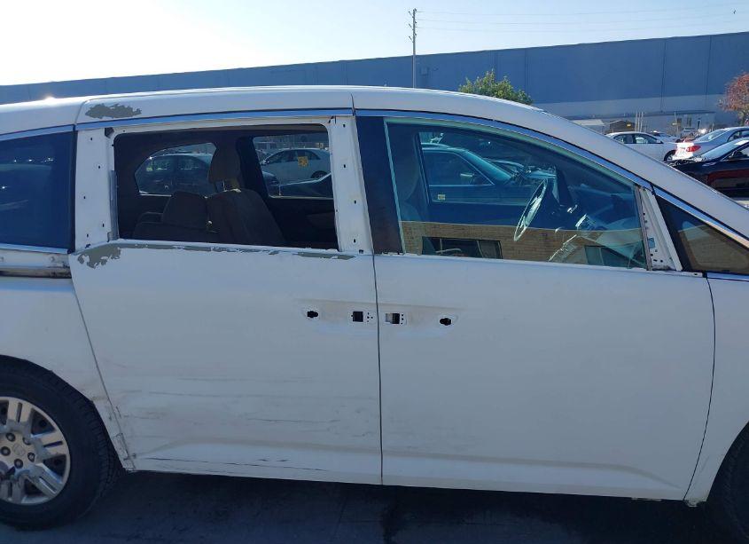 Photo 14 of 2013 Honda Odyssey LX (VIN 5FNRL5H22DB078353)