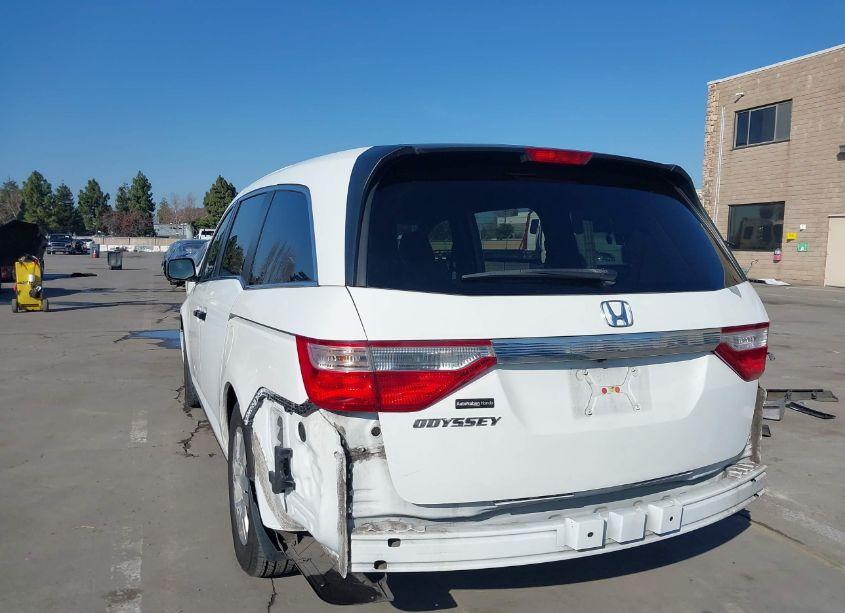 Photo 6 of 2013 Honda Odyssey LX (VIN 5FNRL5H22DB078353)