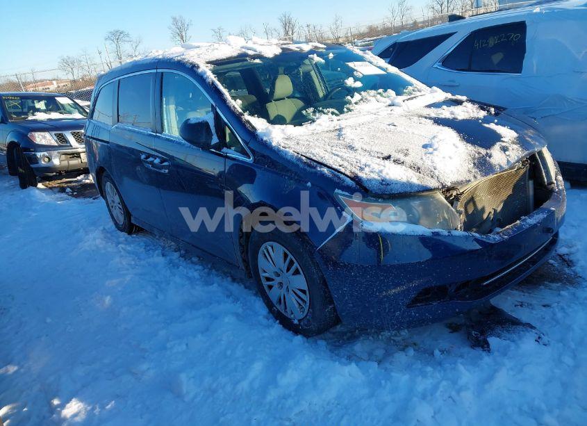 2014 Honda Odyssey LX (VIN 5FNRL5H22EB003735) main photo