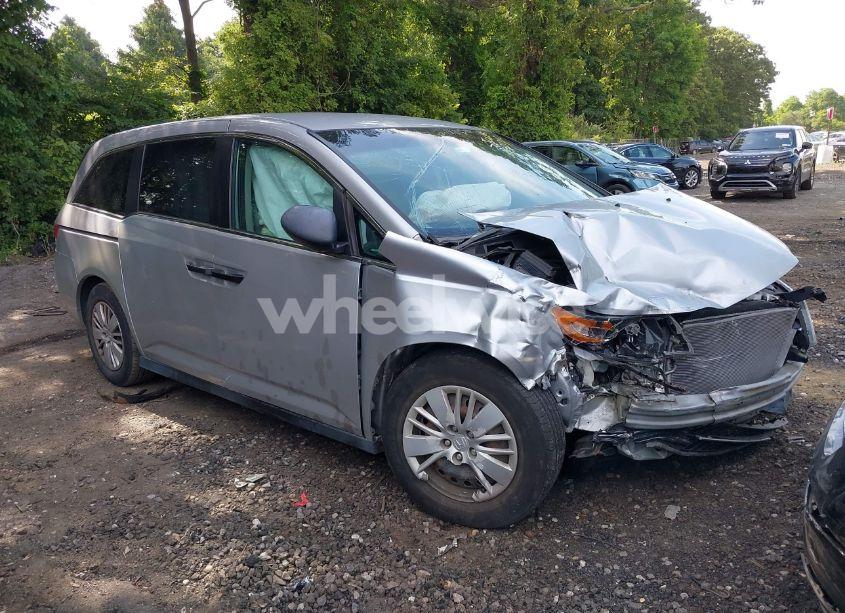 Photo 13 of 2014 Honda Odyssey LX (VIN 5FNRL5H22EB110087)