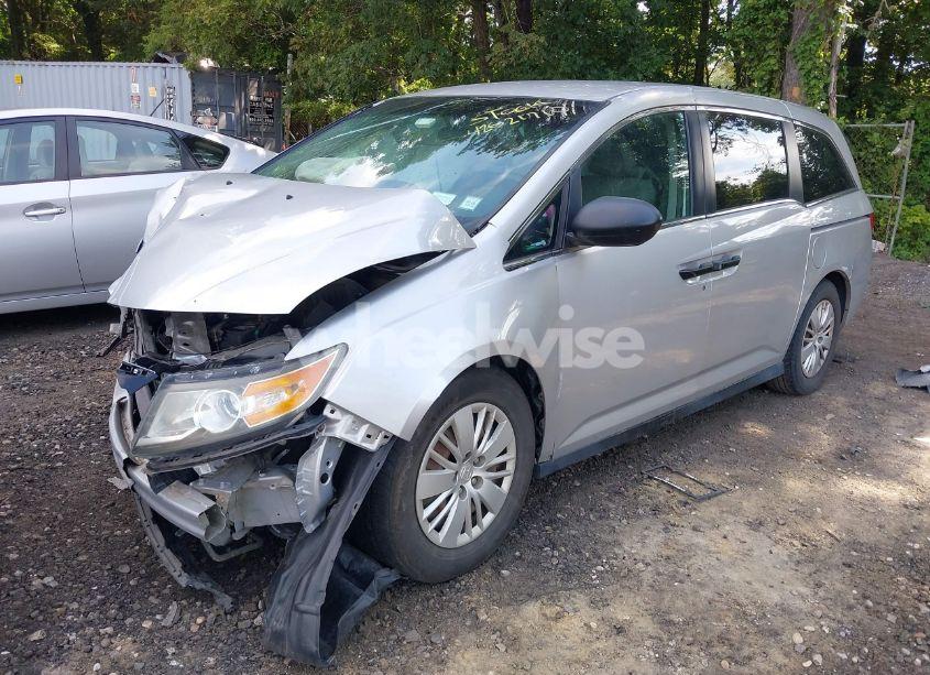 Photo 2 of 2014 Honda Odyssey LX (VIN 5FNRL5H22EB110087)