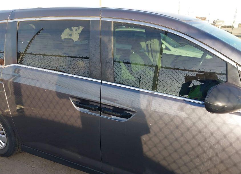 Photo 13 of 2015 Honda Odyssey LX (VIN 5FNRL5H22FB033142)