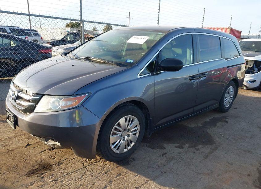 Photo 2 of 2015 Honda Odyssey LX (VIN 5FNRL5H22FB033142)