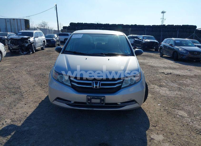 Photo 13 of 2015 Honda Odyssey LX (VIN 5FNRL5H22FB061572)