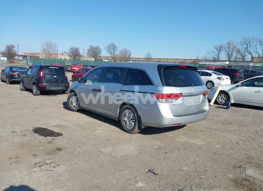 Photo 3 of 2015 Honda Odyssey LX (VIN 5FNRL5H22FB061572)
