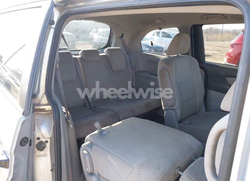 Photo 8 of 2015 Honda Odyssey LX (VIN 5FNRL5H22FB061572)