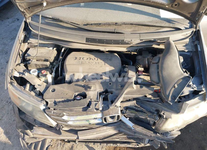 Photo 10 of 2016 Honda Odyssey LX (VIN 5FNRL5H22GB003236)