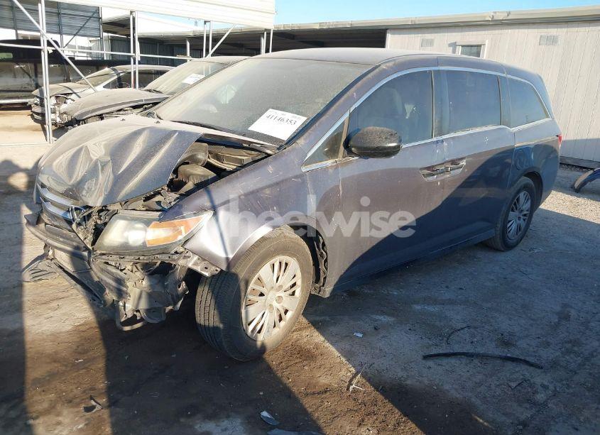 Photo 2 of 2016 Honda Odyssey LX (VIN 5FNRL5H22GB003236)