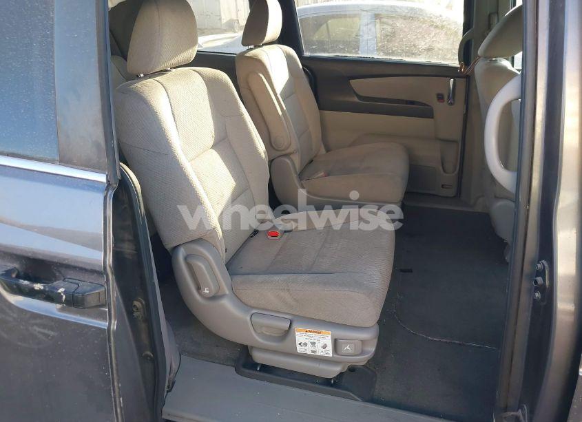 Photo 8 of 2016 Honda Odyssey LX (VIN 5FNRL5H22GB003236)