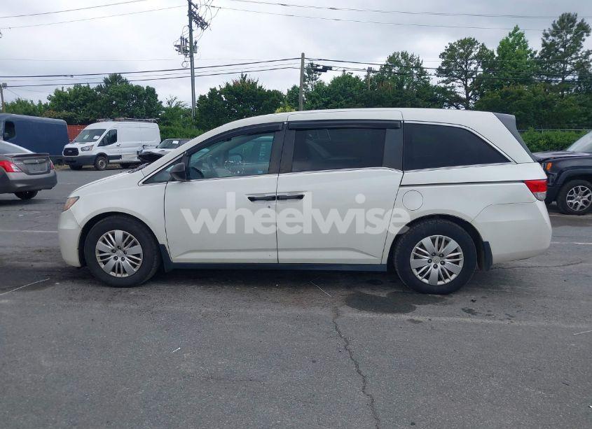 Photo 14 of 2016 Honda Odyssey LX (VIN 5FNRL5H22GB088966)