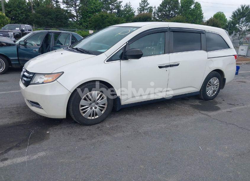 Photo 2 of 2016 Honda Odyssey LX (VIN 5FNRL5H22GB088966)
