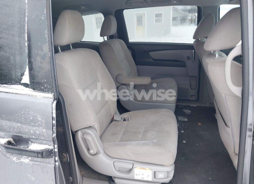 Photo 8 of 2016 Honda Odyssey LX (VIN 5FNRL5H22GB154853)