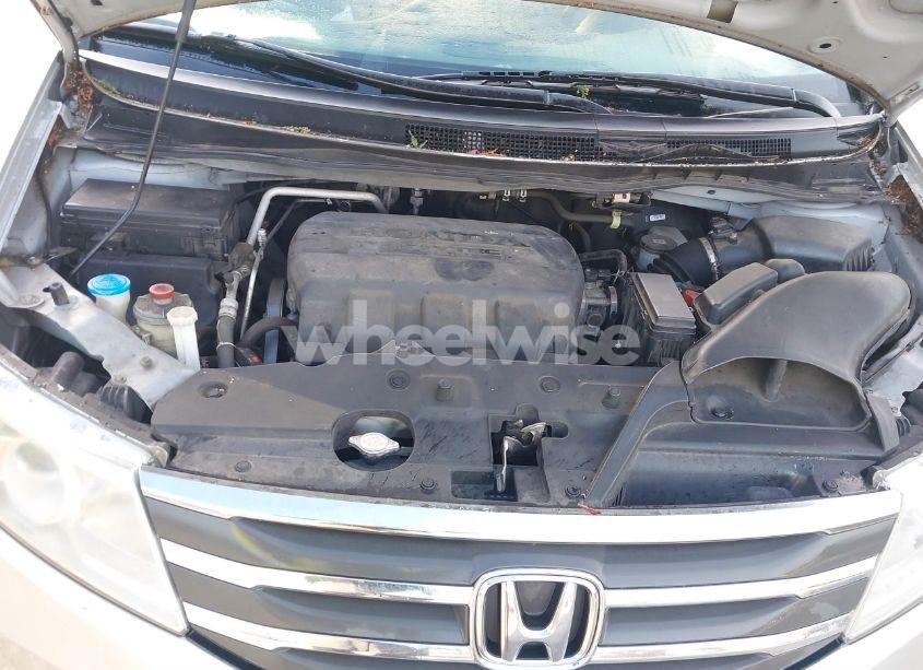 Photo 10 of 2011 Honda Odyssey LX (VIN 5FNRL5H23BB069741)