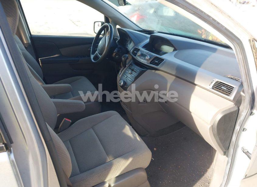 Photo 5 of 2011 Honda Odyssey LX (VIN 5FNRL5H23BB069741)