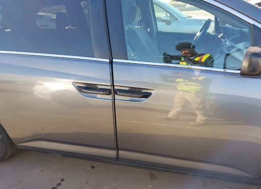 Photo 13 of 2013 Honda Odyssey LX (VIN 5FNRL5H23DB039108)