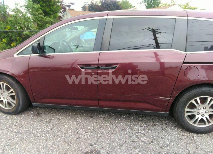 Photo 14 of 2013 Honda Odyssey LX (VIN 5FNRL5H23DB052215)