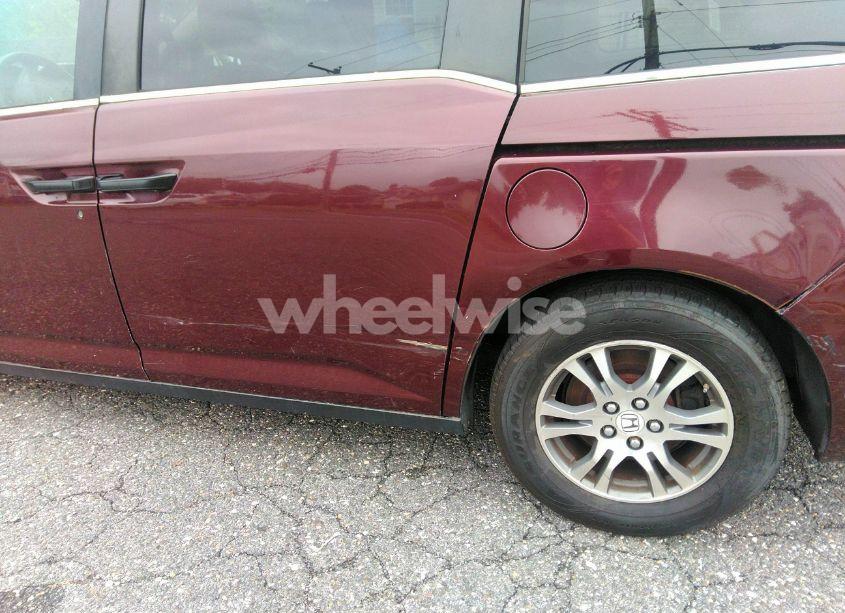 Photo 6 of 2013 Honda Odyssey LX (VIN 5FNRL5H23DB052215)