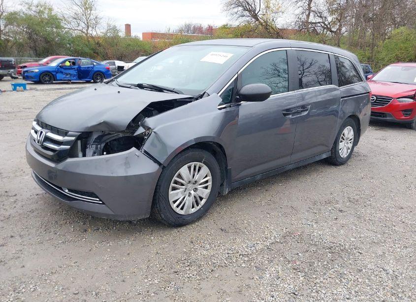 Photo 2 of 2014 Honda Odyssey LX (VIN 5FNRL5H23EB070733)