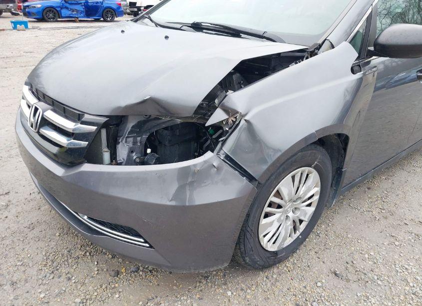 Photo 6 of 2014 Honda Odyssey LX (VIN 5FNRL5H23EB070733)
